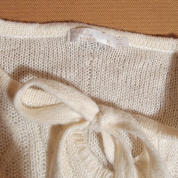 PrAna Shelby Cable Knit Sweater with Tassel Fringe in Winter White or Cream, XL - Picture 8 of 10